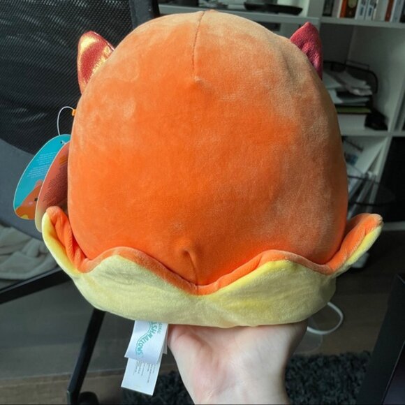 Squishmallows Norbu The Dumbo Octopus 8” - Picture 2 of 3